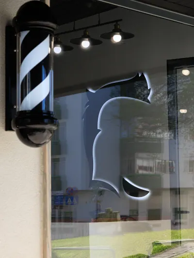 Detalhe da fachada da Escape Barbershop